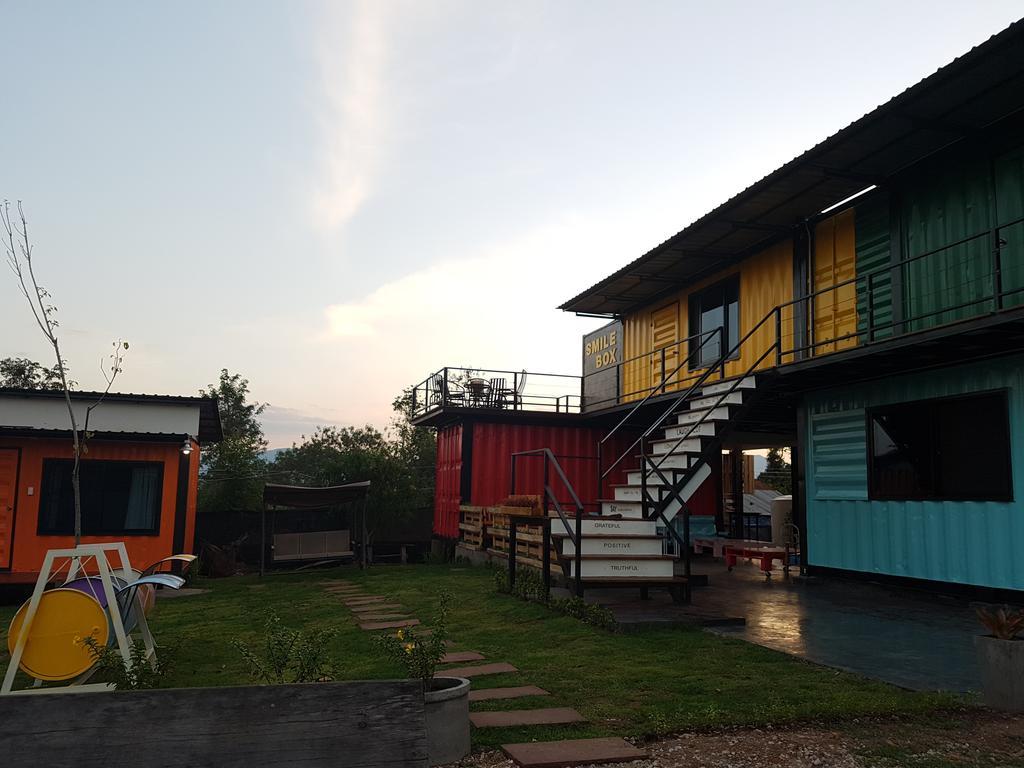 Smile Box Coffee & Resort Nong Hin Esterno foto
